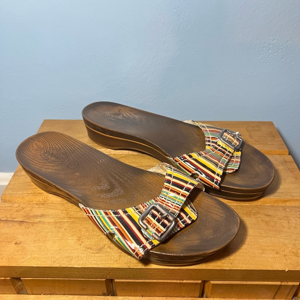 Size 8 Striped Dr Scholl’s Women's Sandals